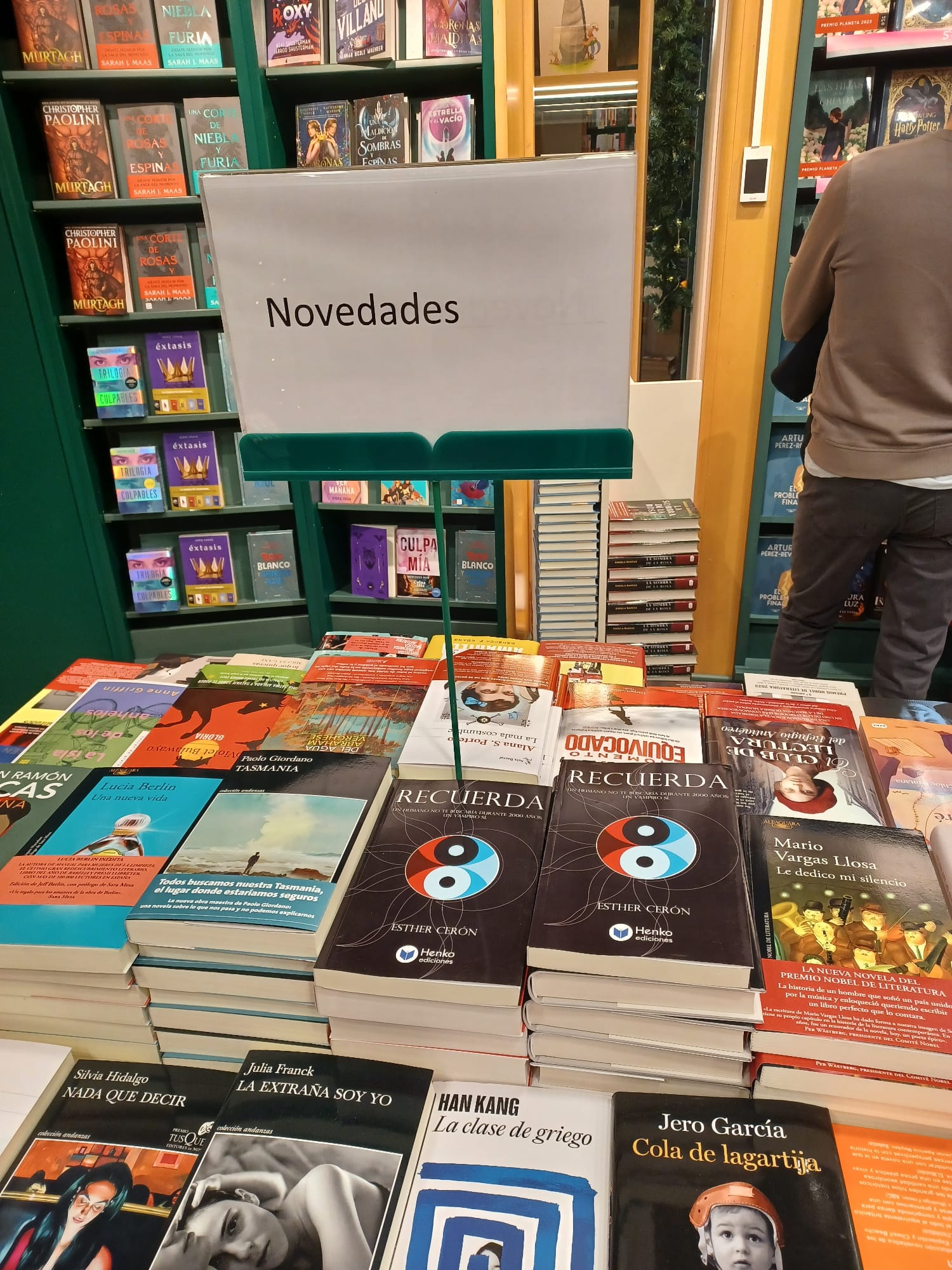 WhatsApp Image 2023-11-18 at 21.30.26 (1)